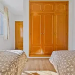 Penthouse-suite 100m2 - 600m To