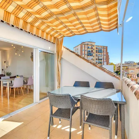 Apartamento Penthouse-suite 100m2 - 600m To *