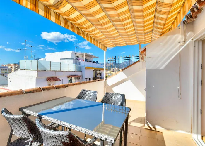 Penthouse-suite 100m2 - 600m To Appartement